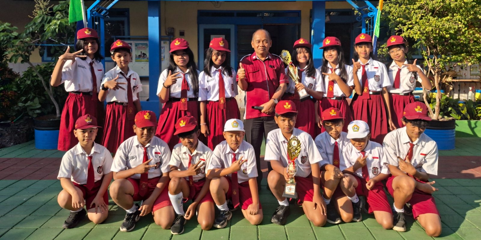 Juara harapan 3 tergiat putri dan Juara Apresiasi Seni